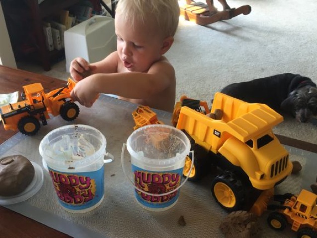 Play in the dirt, Earth dough, Play dough